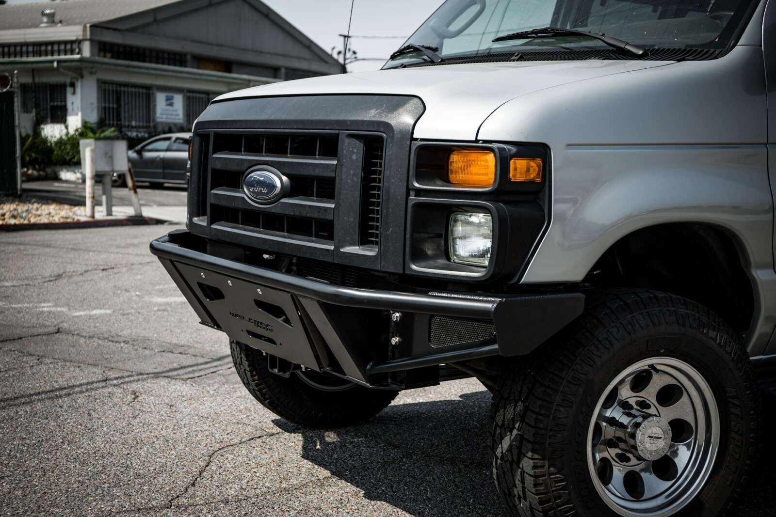 FordEconolineVanCustomFrontWinchBumper.jpg WeldTec Designs