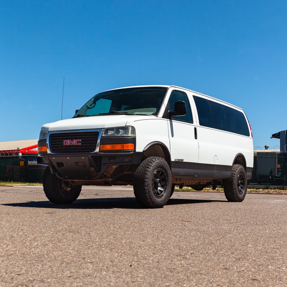 Front Bumper Reinforcement Bar – For Chevrolet Express 1500/2500 & GMC Savana 1500/2500/3500 (2003-2023)