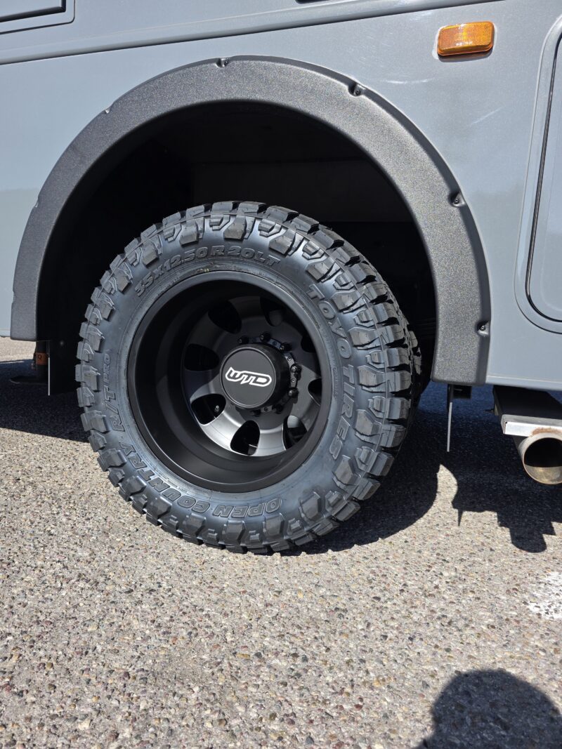 FORD F450550600 DUALLY WHEELS